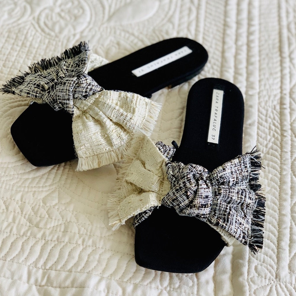 ZARA Sandals Black & Gold Fabric Bow Sz 7